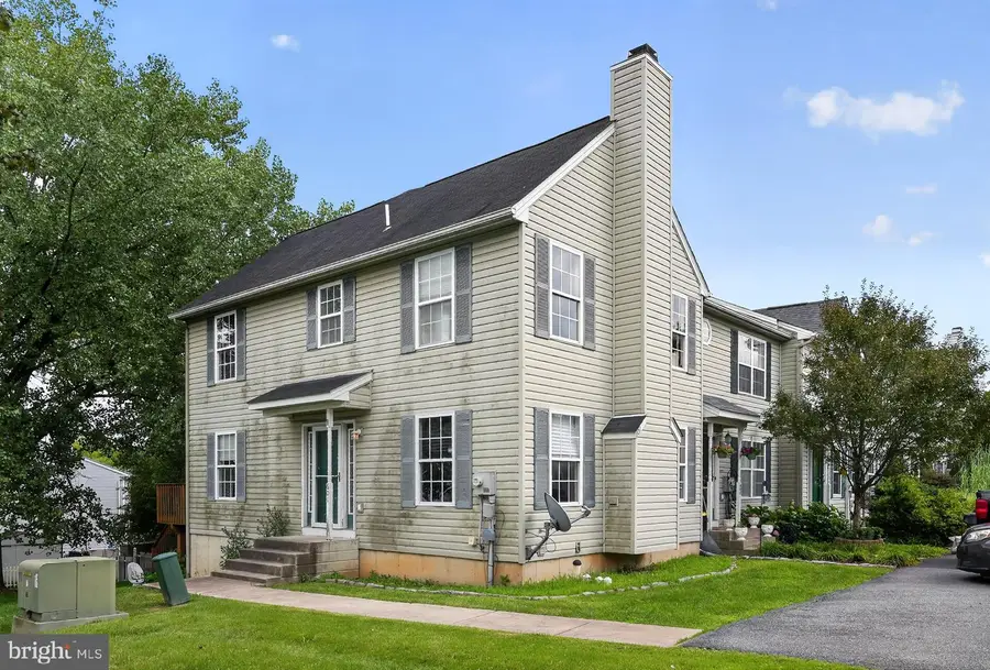 601 Abbe Ct, Freemansburg, PA 18017 - #2