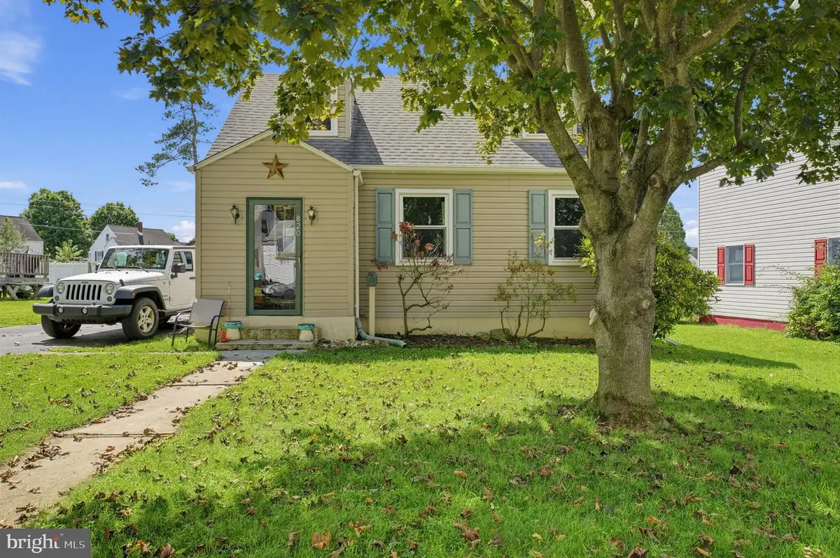820 Magnolia Rd, Hellertown, PA 18055 - #1