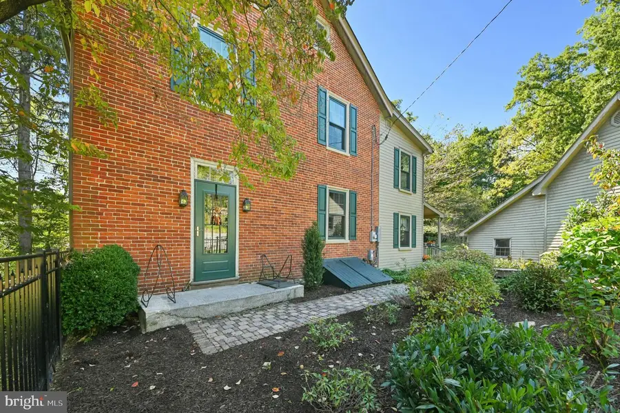 2100 Dakota Dr, Easton, PA 18045 - #3