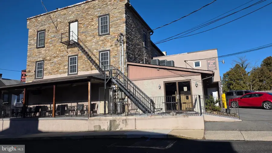605 Main St, Hellertown, PA 18055 - #2
