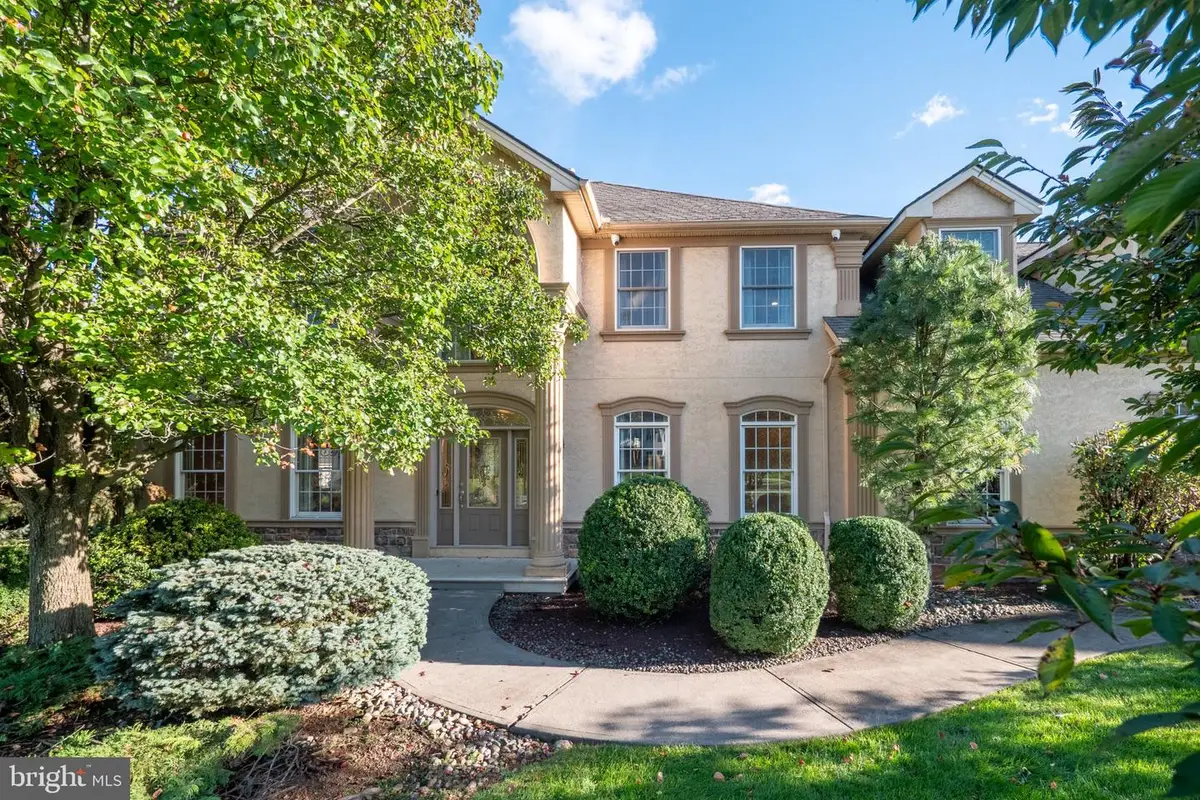88 Crest Blvd, Easton, PA 18045 - #1