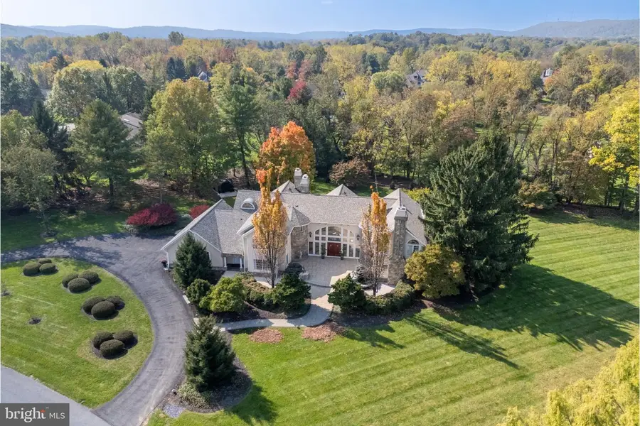 1751 Deer Run Rd, Bethlehem, PA 18015 - #3