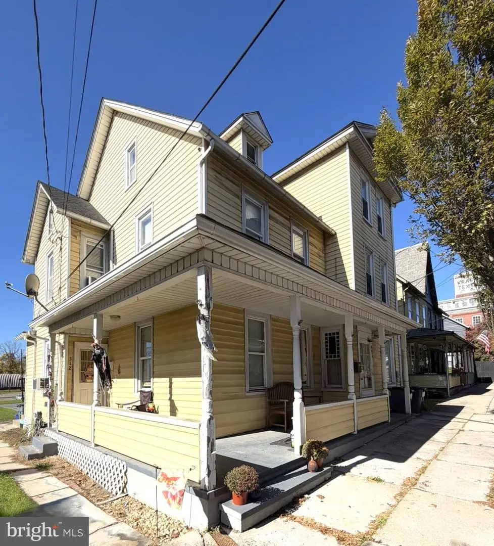 310 S Main St, Nazareth, PA 18064 - #1