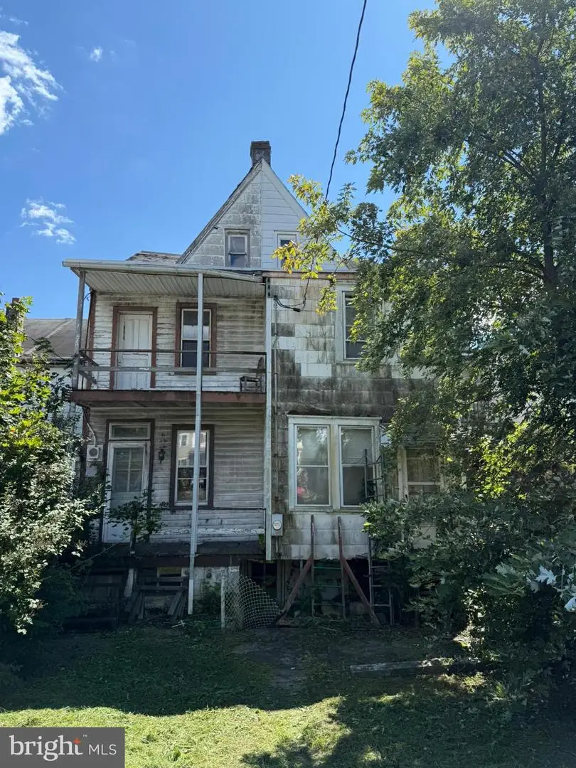 117-119 E Saylor St, Mount Carmel, PA 17851 - Image #2