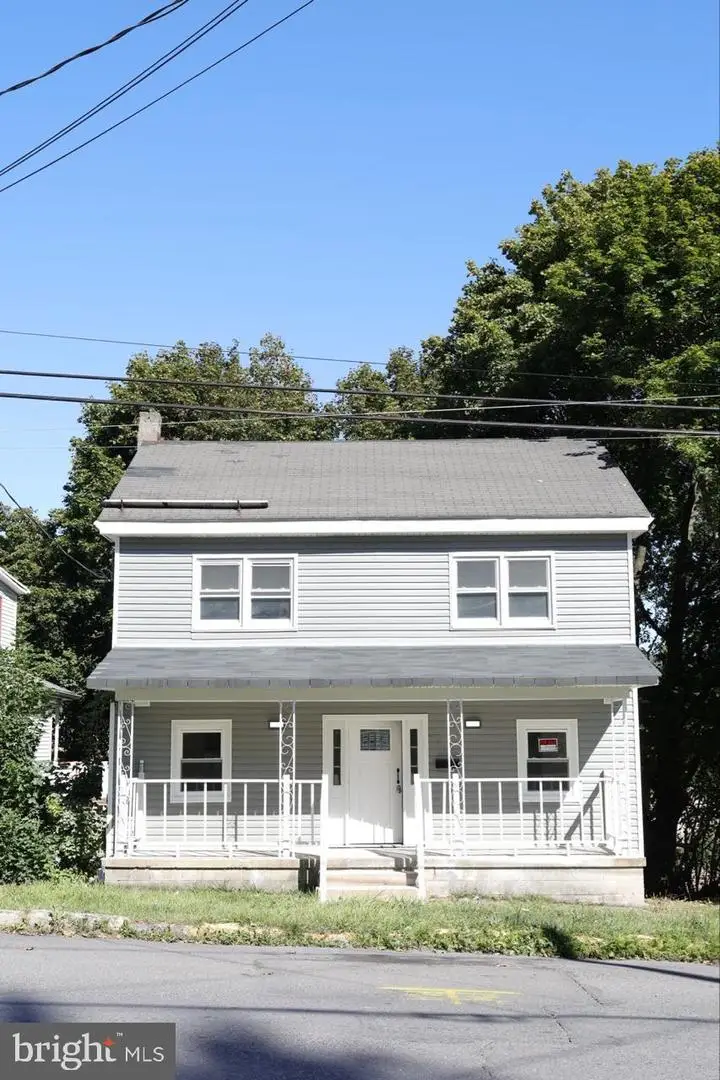 903 W Spruce St, Coal Township, PA 17866 - Image #2