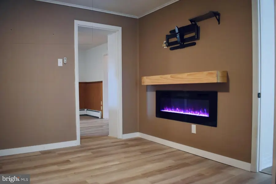 1551 Holly St W, Coal Township, PA 17866 - Image #2