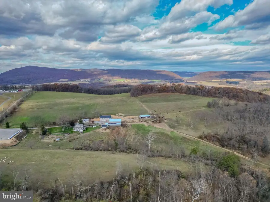 929 Pottsville St, Herndon, PA 17830 - Image #2