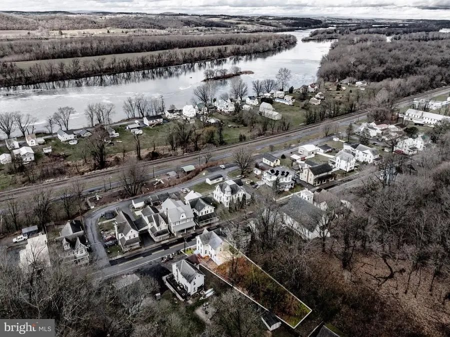 178 N Main St, Herndon, PA 17830 - Image #2