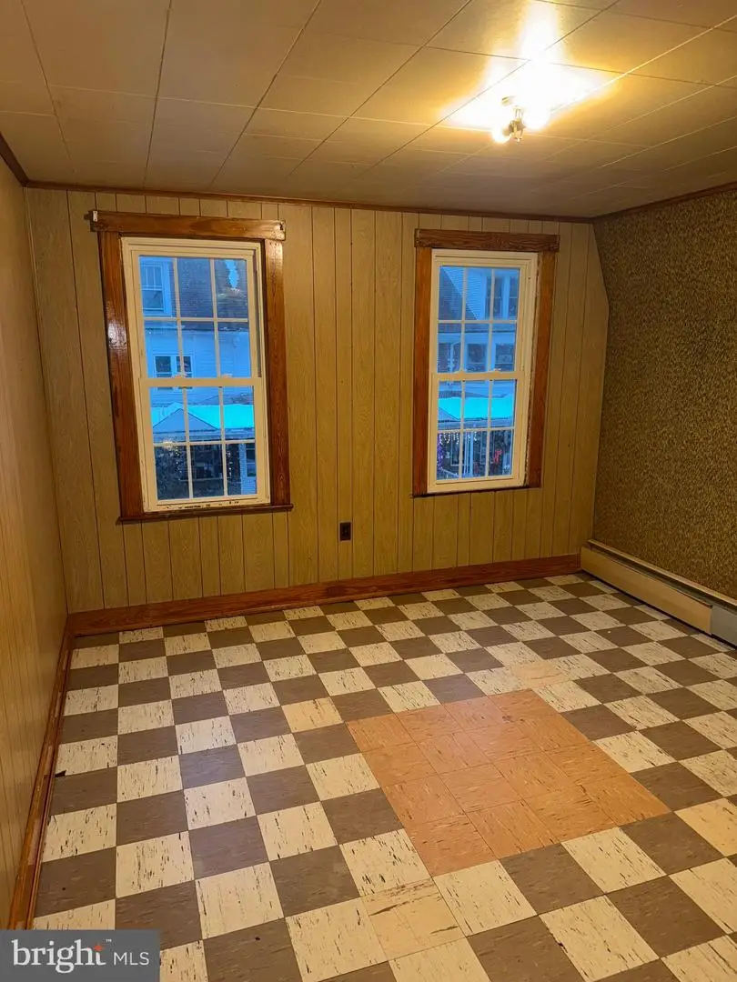 1110 Poplar St, Kulpmont, PA 17834 - Image #2