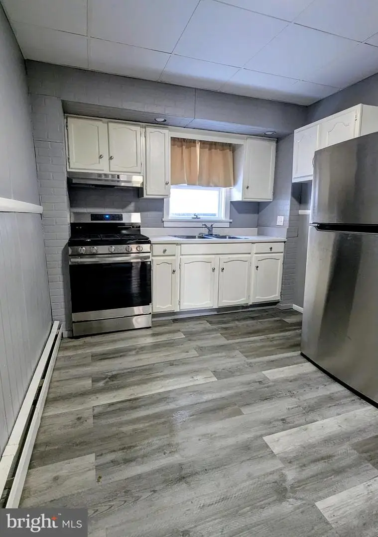 423 E Dewart St, Shamokin, PA 17872 - #2