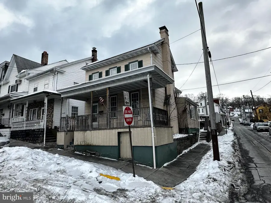 102 E Arch St, Shamokin, PA 17872 - #3
