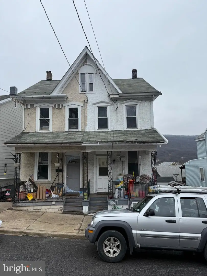 513 W Mulberry St, Shamokin, PA 17872 - #1