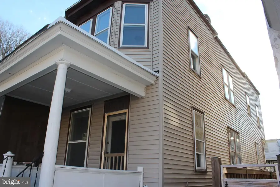 8 N Locust St, Coal, PA 17866 - #2