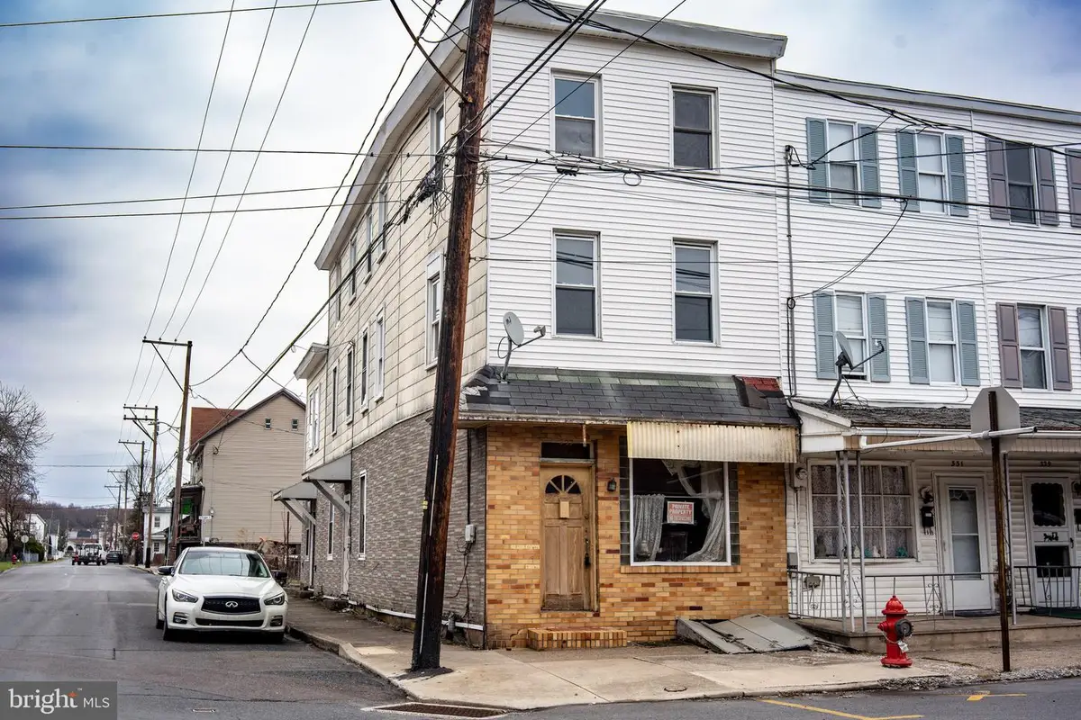 333 N Vine St, Mount Carmel, PA 17851 - #1