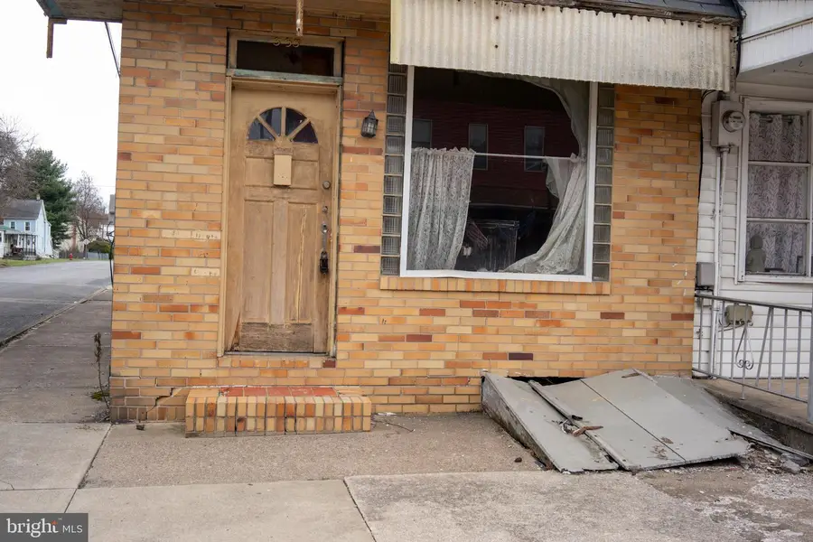 333 N Vine St, Mount Carmel, PA 17851 - #3