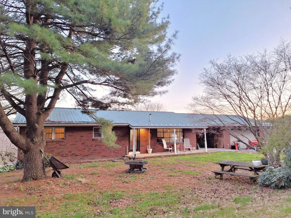 4262 Upper Rd, Shamokin, PA 17872 - #1