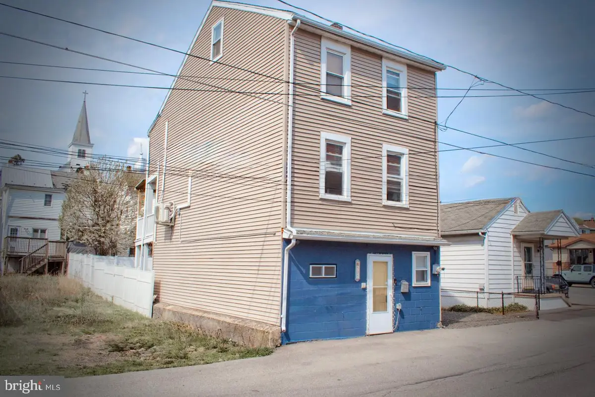 507 Olive W, Mount Carmel, PA 17851 - #1