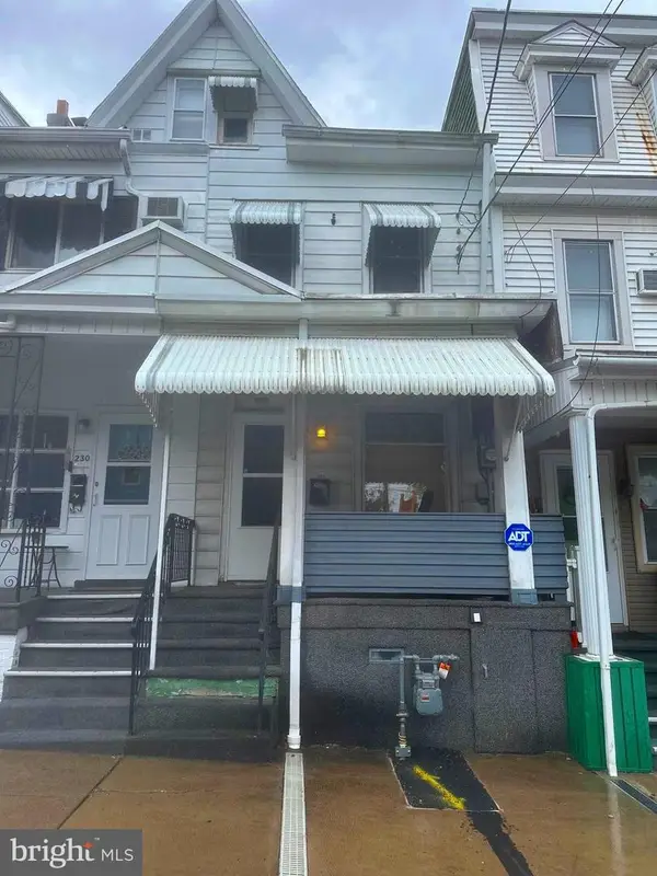 228 E 7th St, MOUNT CARMEL, PA 17851