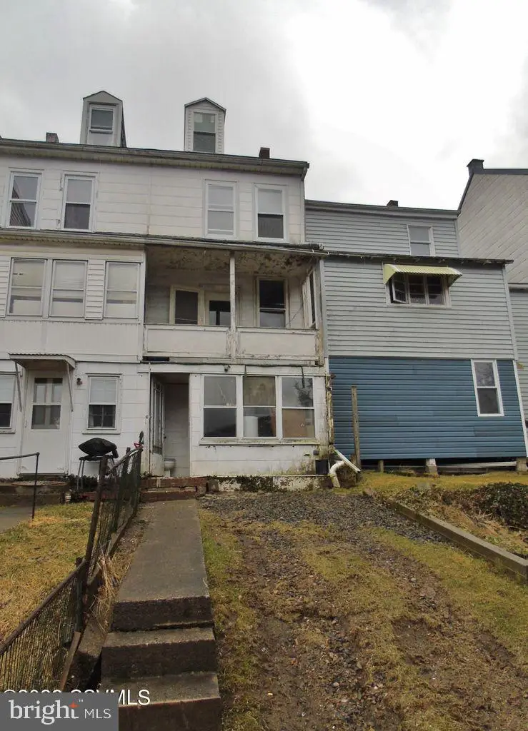 931 W Spruce St, Coal, PA 17866 - #2
