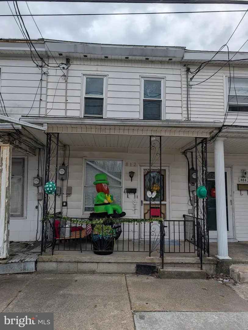 812 W 5th St, Mount Carmel, PA 17851 - #2