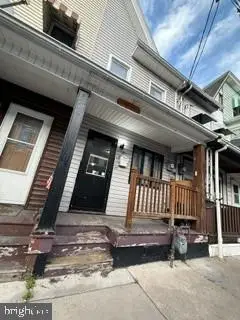 21 N Rock St, Shamokin, PA 17872 - #1