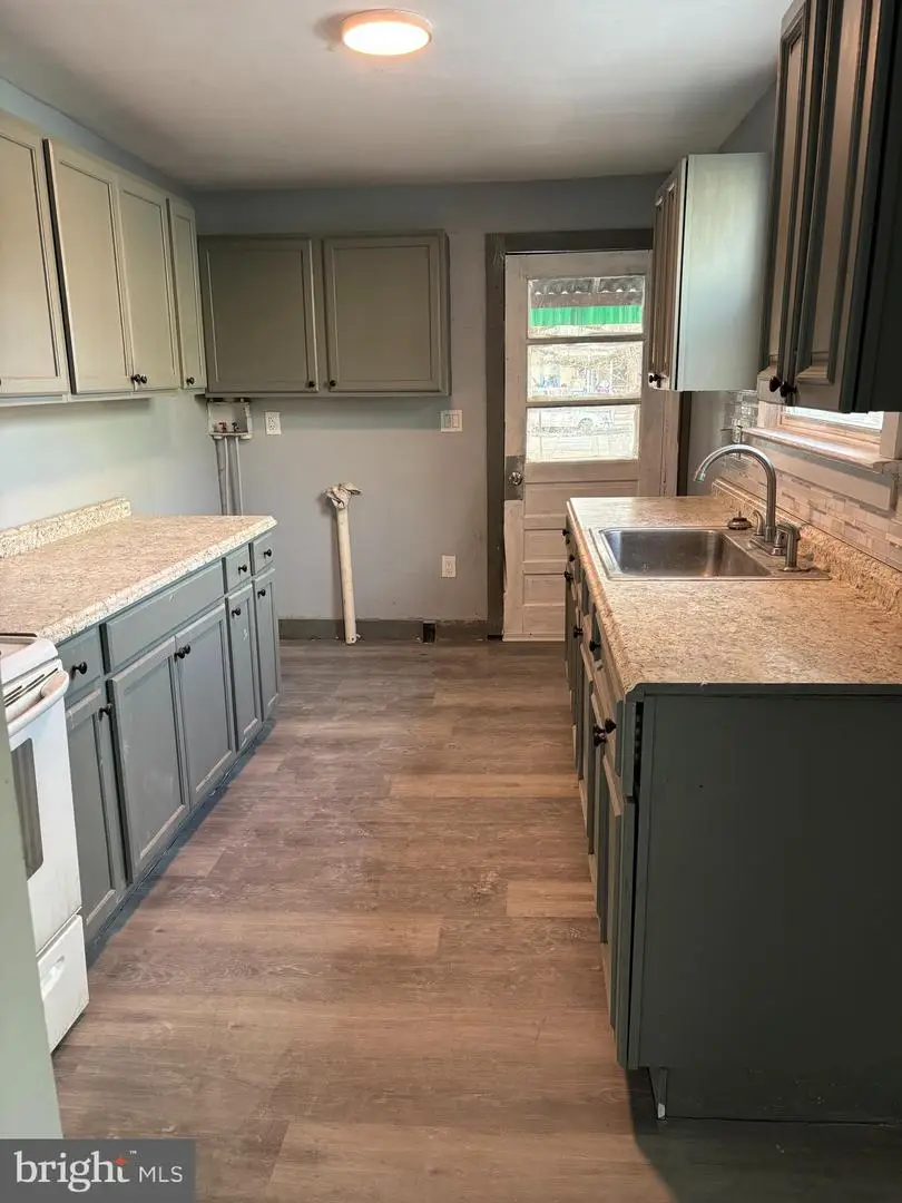 454 S Pearl St, Shamokin, PA 17872 - #2