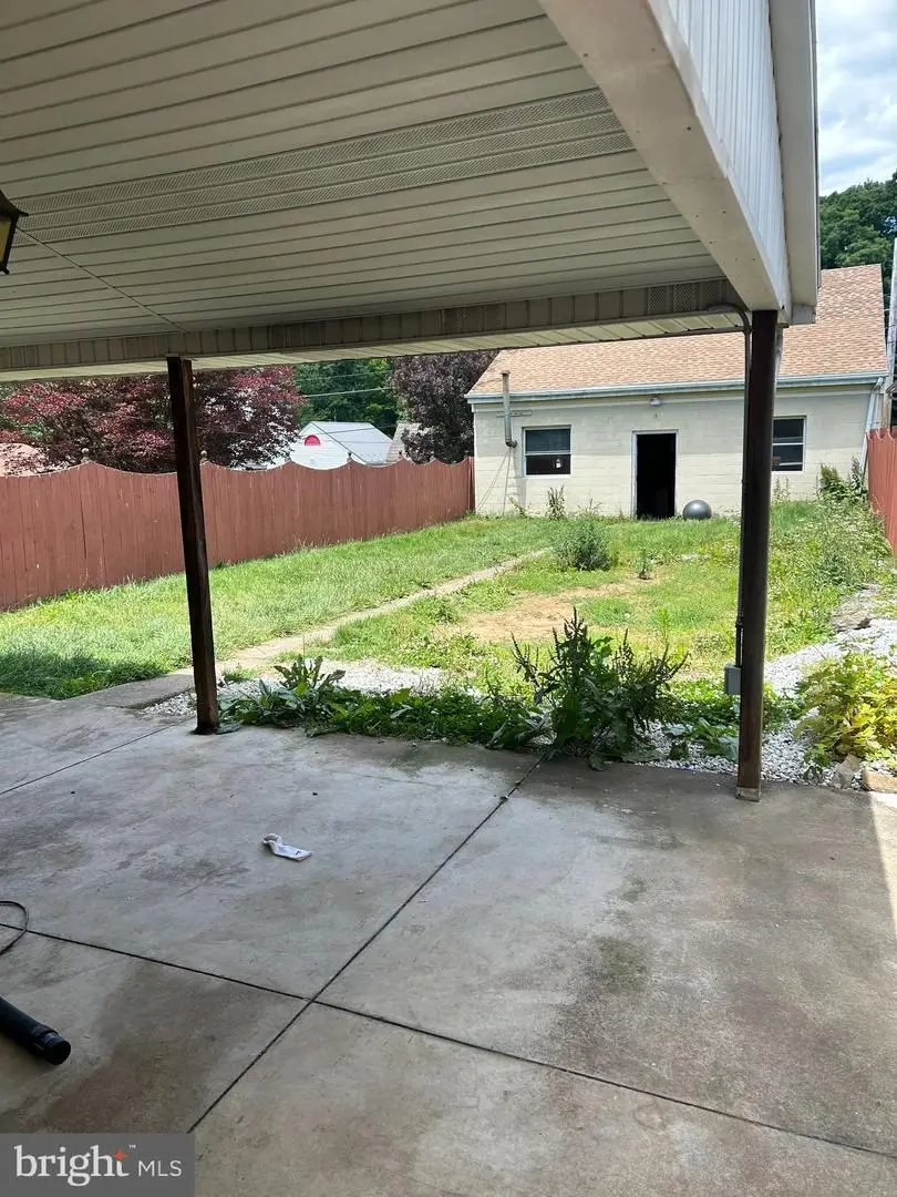 1048 Pine St, Kulpmont, PA 17834 - #3