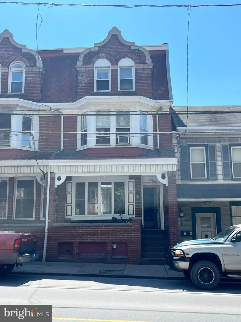 38 E Sunbury St, Shamokin, PA 17872 - #1