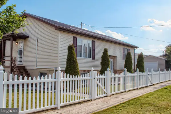 418 5th W, MOUNT CARMEL, PA 17851