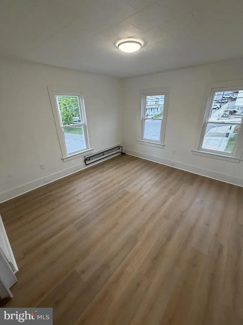 400 S Market St, Shamokin, PA 17872 - #2