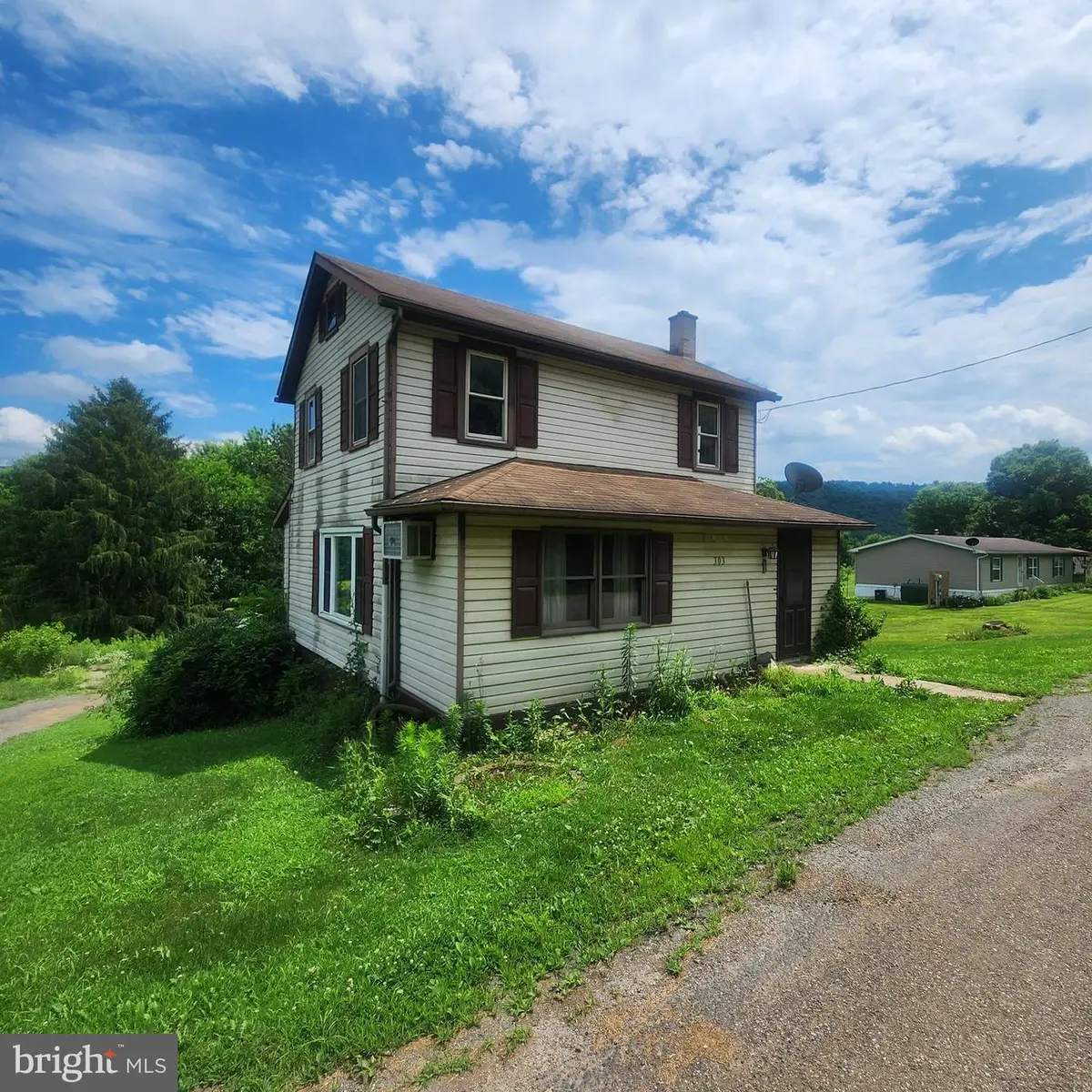 303 Swamp Poodle Ln, Herndon, PA 17830 - #1