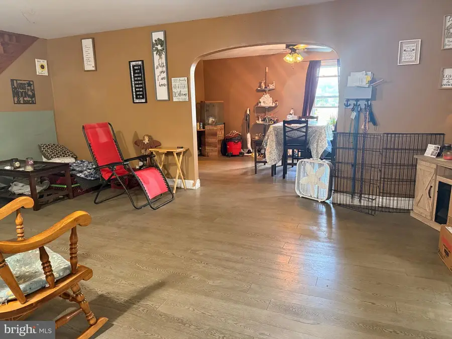 100 S Diamond St, Shamokin, PA 17872 - #3