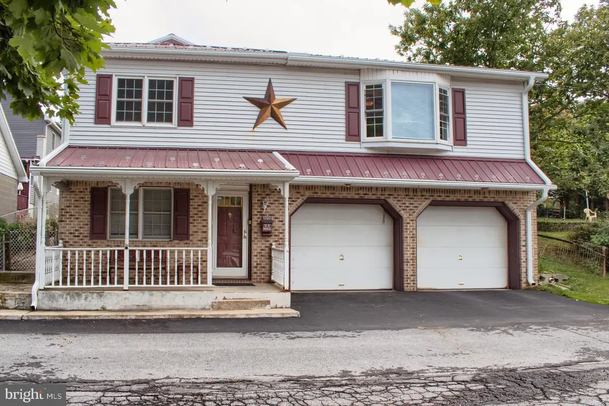 1220 W State St, Coal, PA 17866 - #1