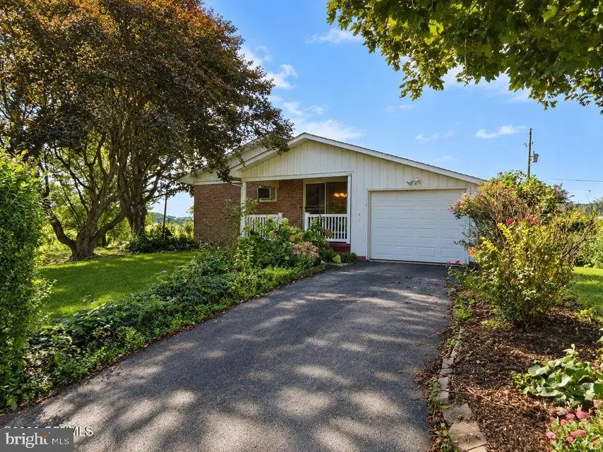 1190 Sunset Dr, Milton, PA 17847 - #2