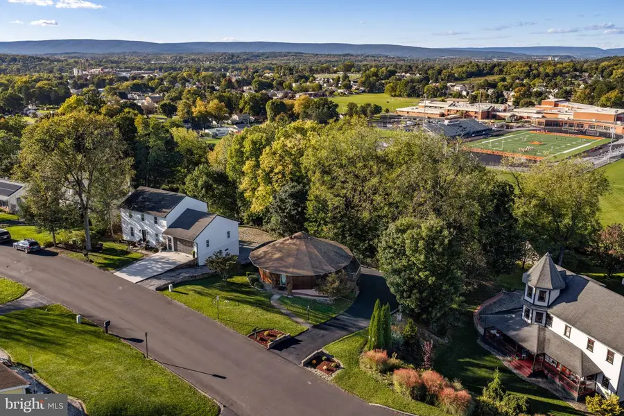 31 Old Orchard Rd, Milton, PA 17847 - #2