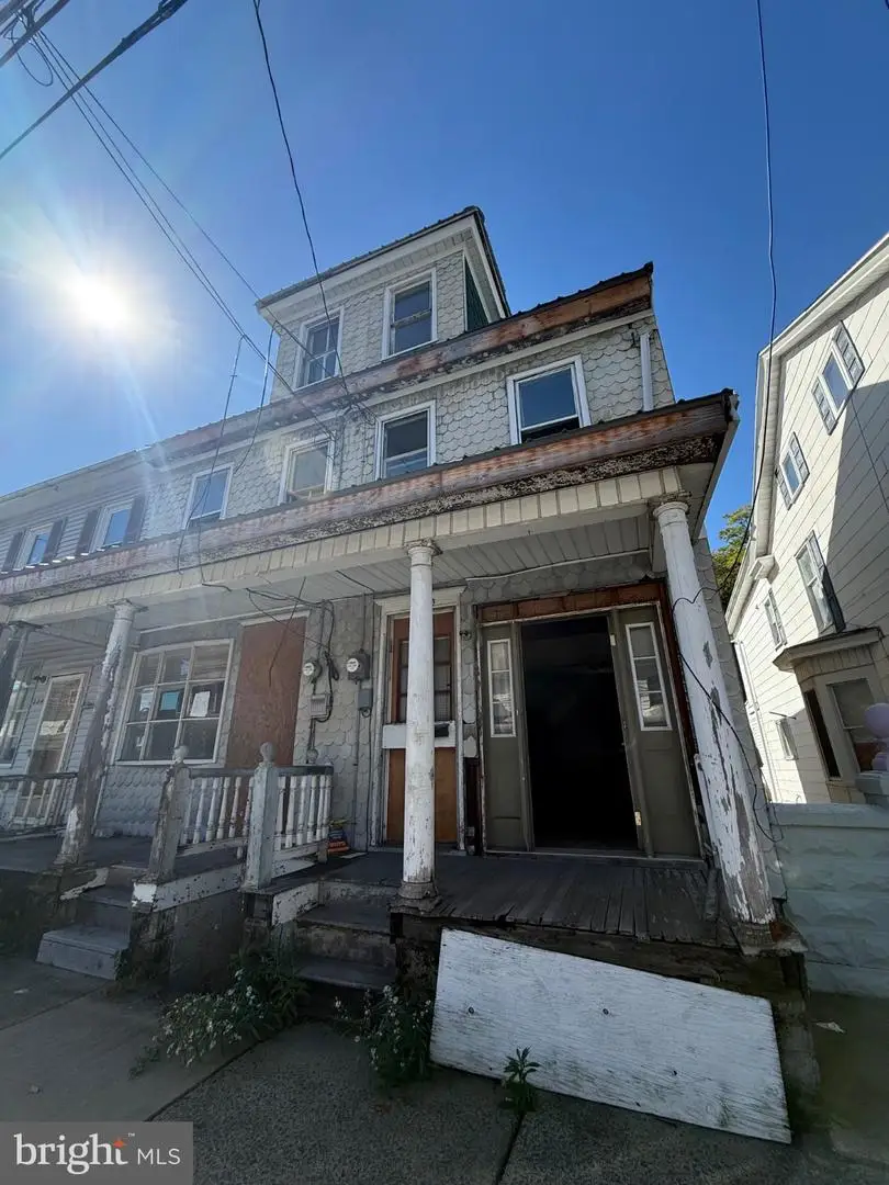 330-332 S Shamokin St, Shamokin, PA 17872 - #1