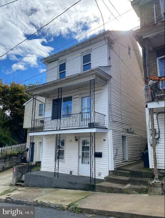 1006 E Webster St, SHAMOKIN, PA 17872
