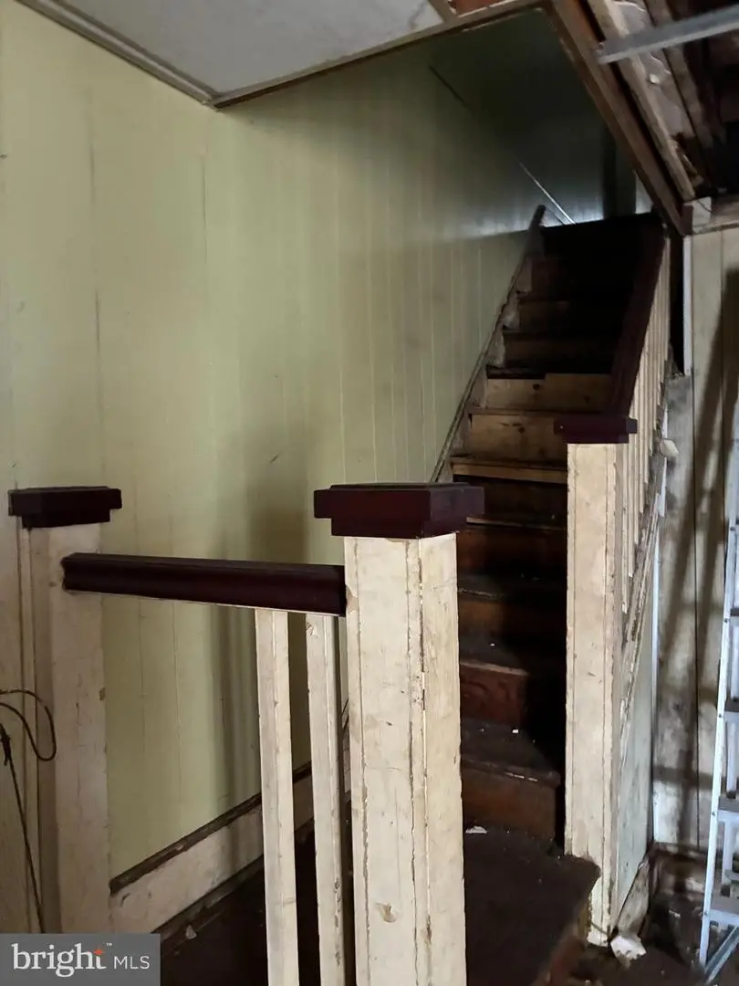 1443 N Edgewood St, Philadelphia, PA 19151 - Image #2