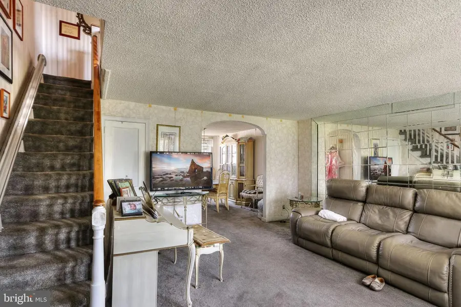 6635 Hollis St, Philadelphia, PA 19138 - Image #3