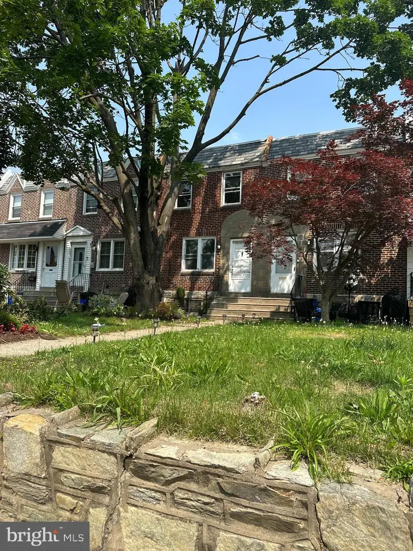 6164 Tackawanna St, Philadelphia, PA 19135 - #1