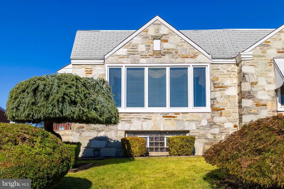 8824 Fairfield St, Philadelphia, PA 19152 - Image #1