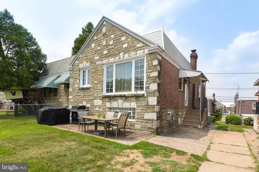 8142 Lister St, Philadelphia, PA 19152 - Image #2
