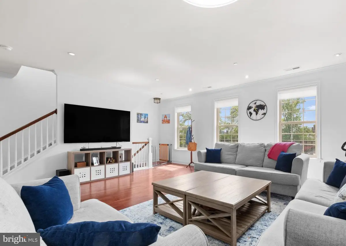 303 Surgeon Generals Ct, Philadelphia, PA 19146 - Image #1