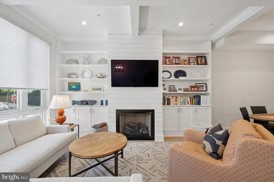 234 Fountain St, Philadelphia, PA 19128 - Image #2