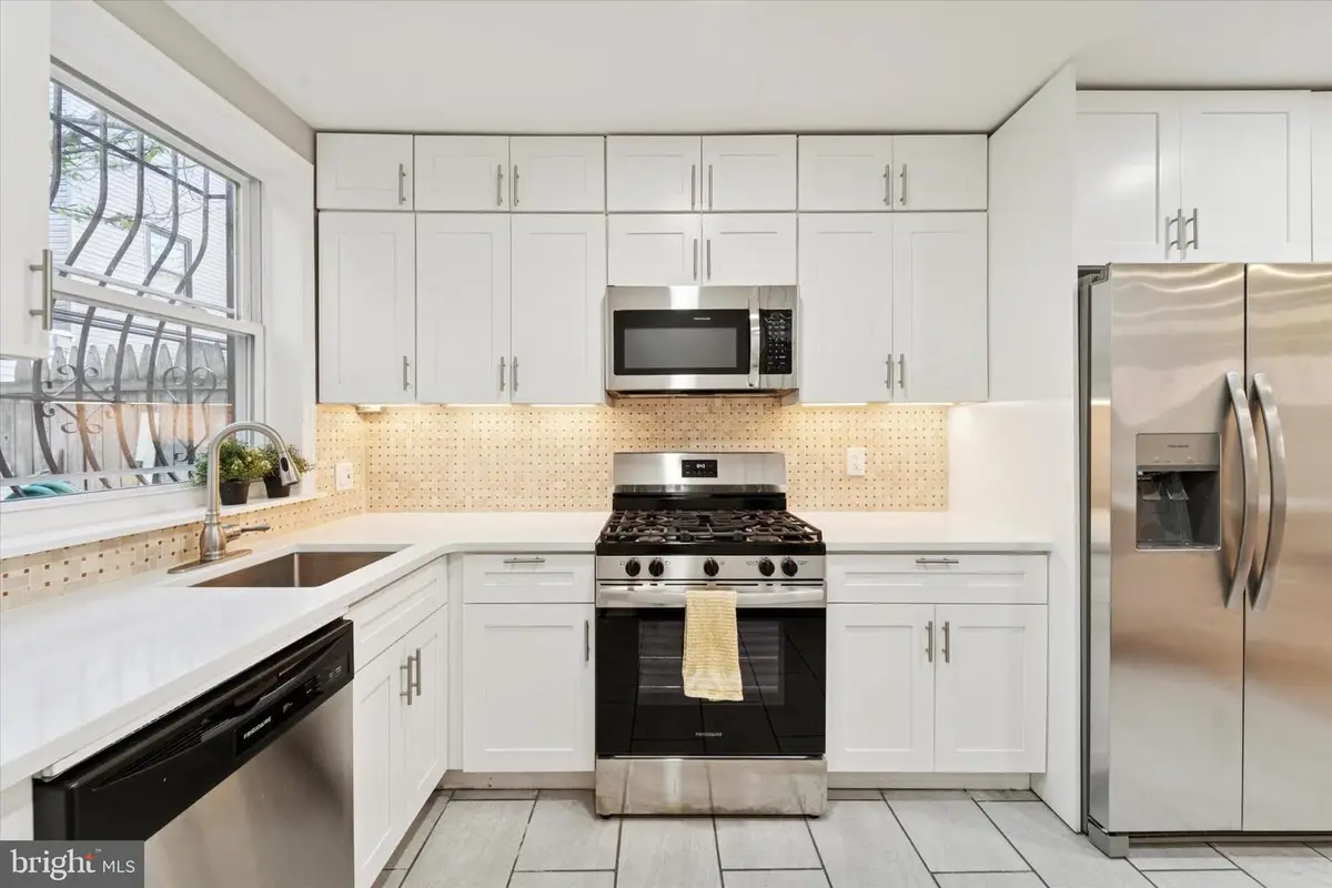 1423 S Hicks St, Philadelphia, PA 19146 - Image #1