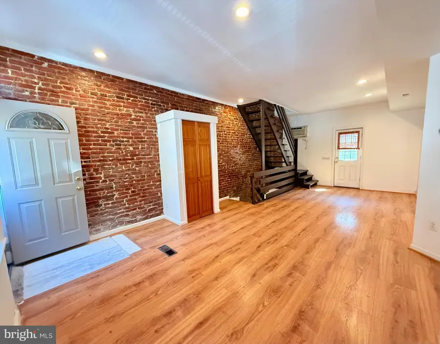 877 N Stillman St, Philadelphia, PA 19130 - Image #2