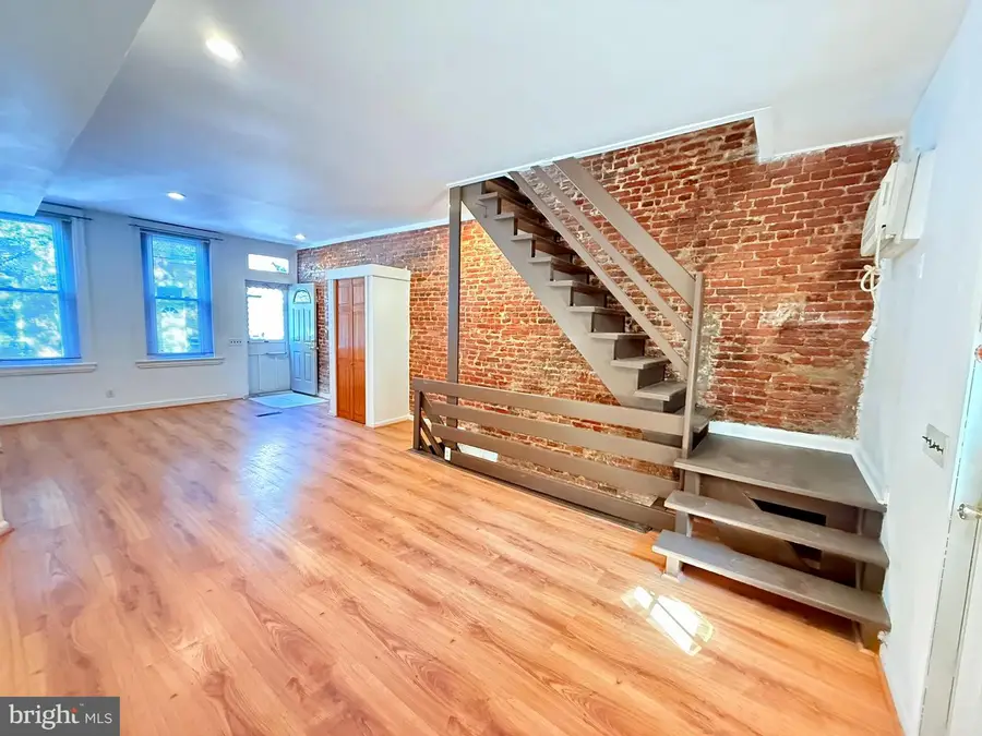 877 N Stillman St, Philadelphia, PA 19130 - Image #3