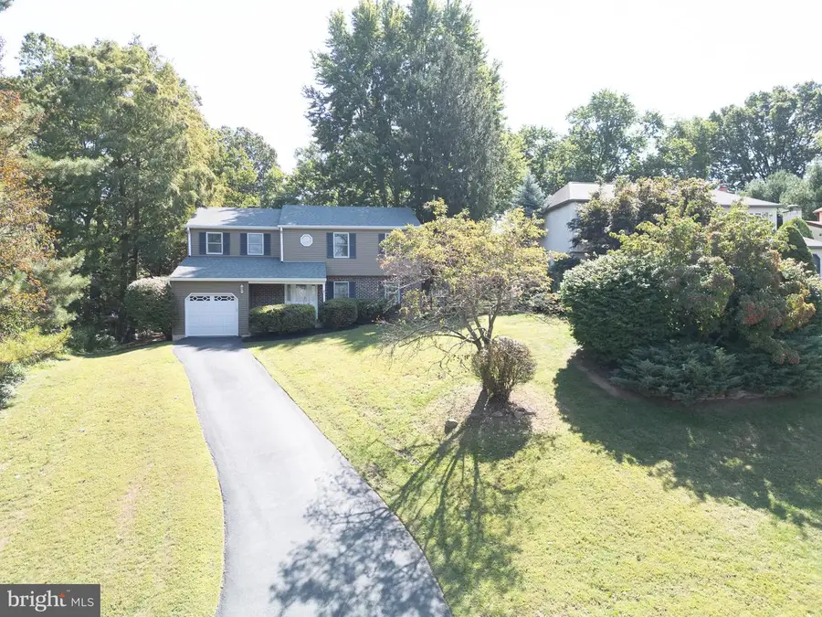 947 Caledonia St, Philadelphia, PA 19128 - Image #2