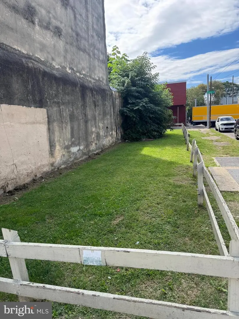 871 N 40th St, Philadelphia, PA 19104 - Image #3