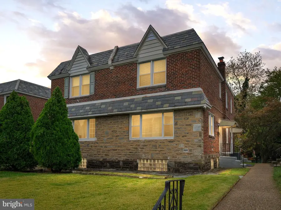 720 Kerper St, Philadelphia, PA 19111 - Image #2